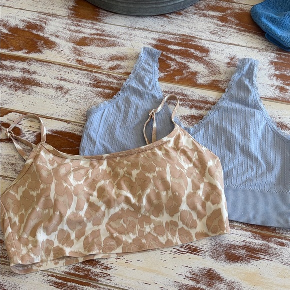 4 bras - Picture 3 of 11